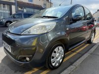 PEUGEOT 107